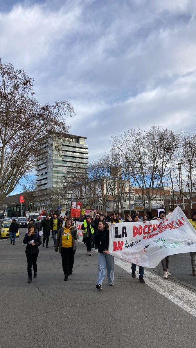 COS Educació tweet media