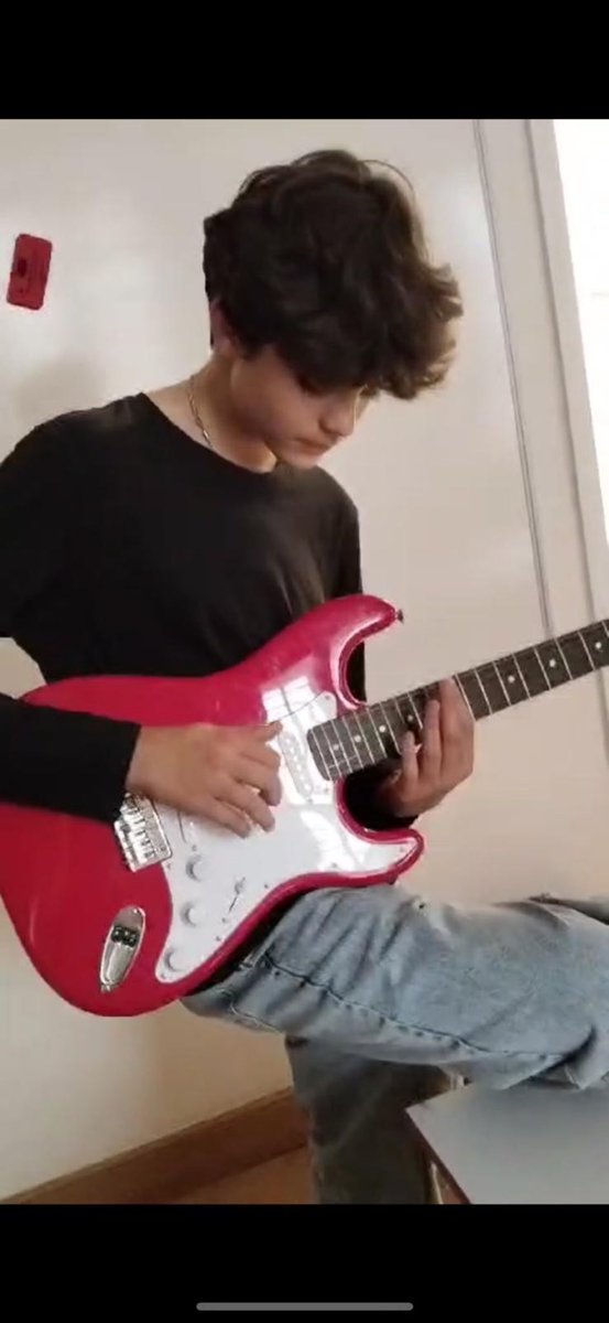 Bu dünyaya sevilmek için gelmiştin Ahmet ❤️