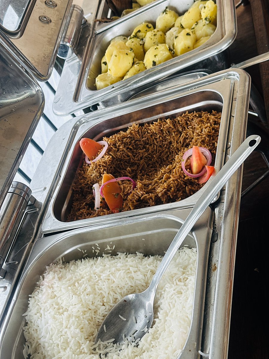 Igongocc's tweet photo. Looking for the perfect lunch spot? 
Enjoy a rich variety of freshly prepared dishes at Kahwa Kanuzire restaurant at Igongo Country Hotel and Cultural Centre.
Bring your friends, family or colleagues—there’s something for everyone!
#IgongoLunchBuffet
#VisitIgongo https://t.co/d8ua2FSsGF