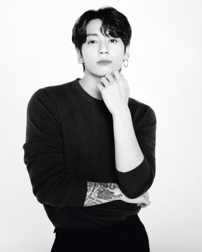 AboutMusicYT's tweet photo. Jungkook is expected to be announced as the new ambassador for Hublot tomorrow. https://t.co/iXi9yqUsAA