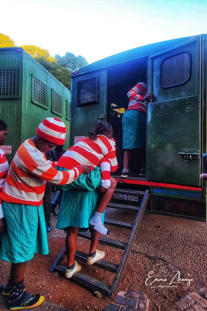 zimbabwewriter's tweet image. Zimbabwe approves 2026 General Amnesty — eligible inmates to receive Presidential clemency to support rehabilitation and ease prison congestion. Serious offences excluded.

Read more: zimbabwenow.co.zw/articles/21392…

#Zimbabwe #GeneralAmnesty #PrisonReform #JusticeNews #ZPCS