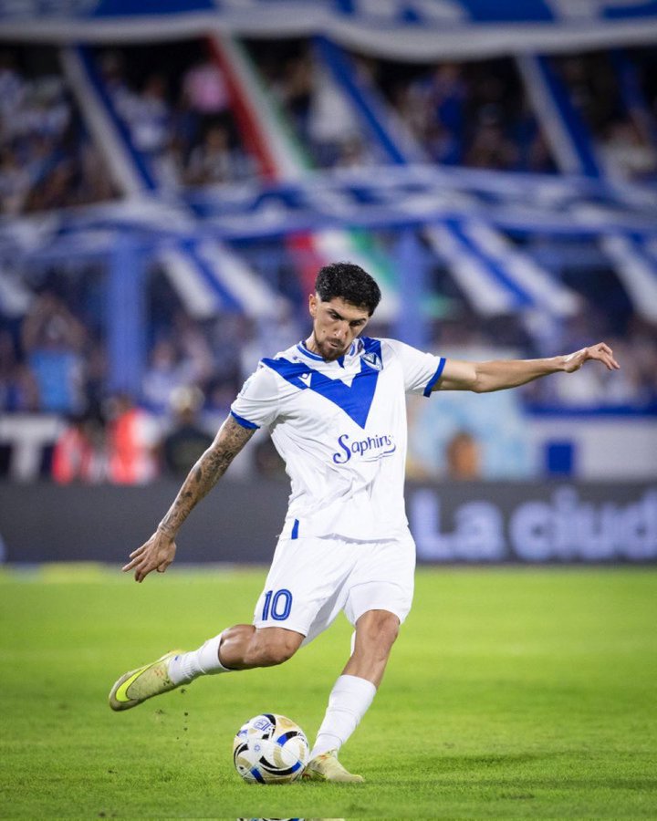 El GRAN partido de Diego Valdés frente a #Boca es increíble ⚽🔥

¡Vamos #Velez! 💙🤍