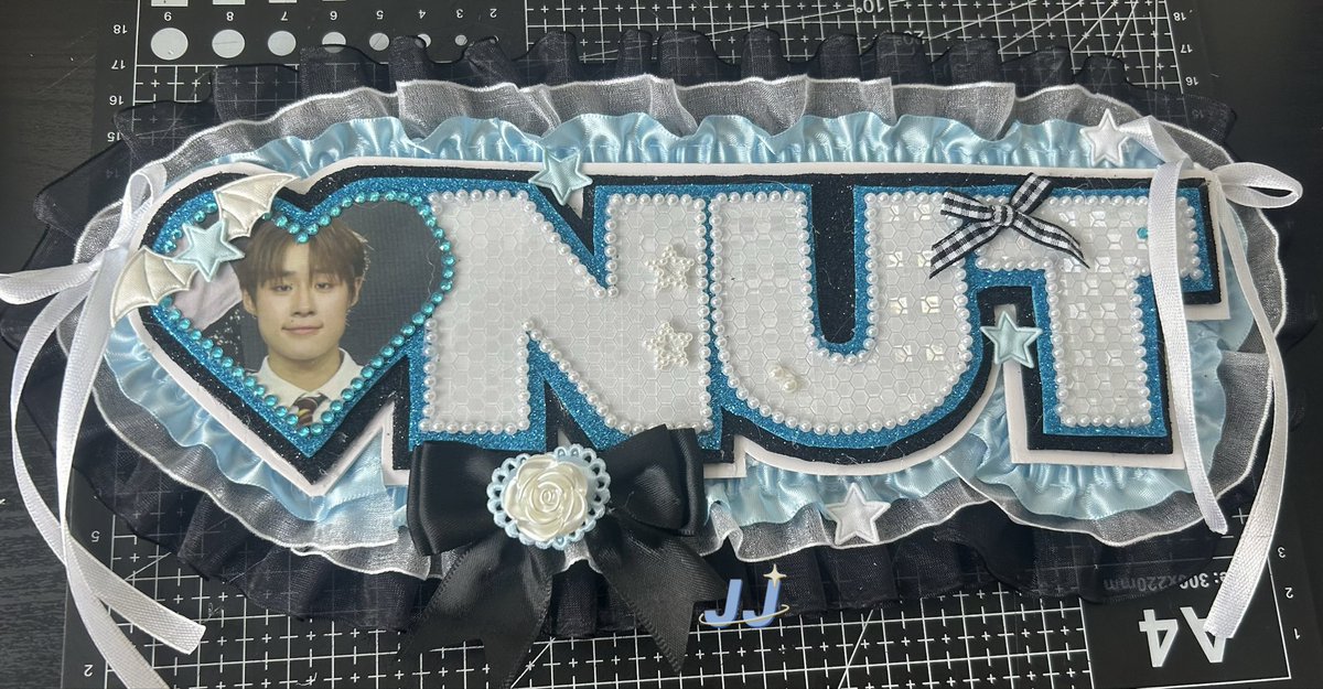 harunanananaa_'s tweet photo. First Tpop artist fanboard order and they are bringing it to bkk!! πΉπ
#LYKN #nnutdan #RISERCONCERT #tpop #uchiwa #fanboard https://t.co/matuz8jWbq