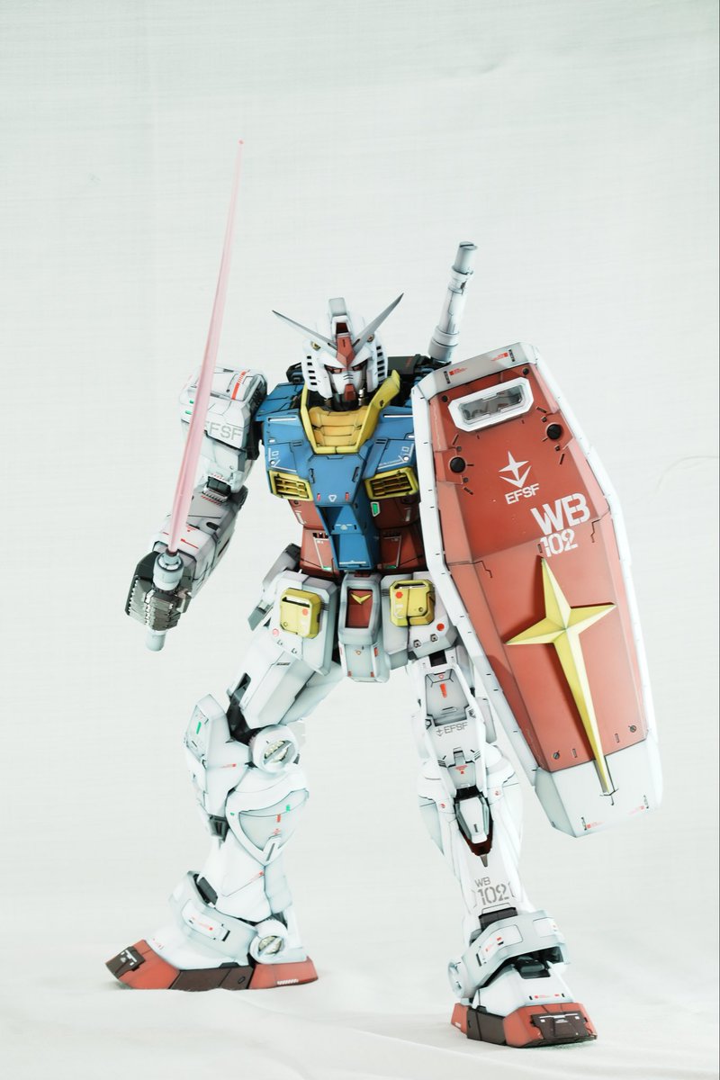 takaokoto's tweet photo. 動画生成のために、
全塗装PGU RX-78-2を再撮影。

静止画で完成した機体を、ガンプラから
次はデジタルで命を吹き込む。

原点から、さらに先へ。

#ガンプラ 
#PGU 
#RX78 https://t.co/gCL858hJ3e