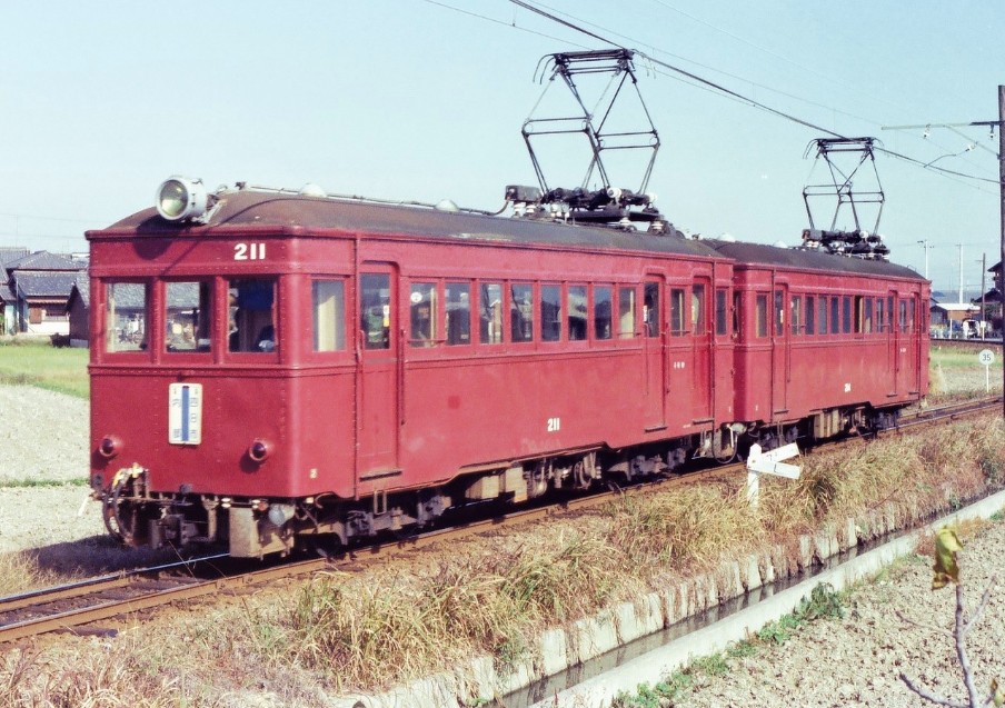 ULnext21's tweet image. 2月11日 211の日
40年程前 当時の支線 内部 八王子線、養老線、伊賀線どこもかも近代化されましたが、カメラ📷️を向けなくなりましたね
#近鉄
#近鉄電車
#近鉄内部八王子線
#ナローゲージ