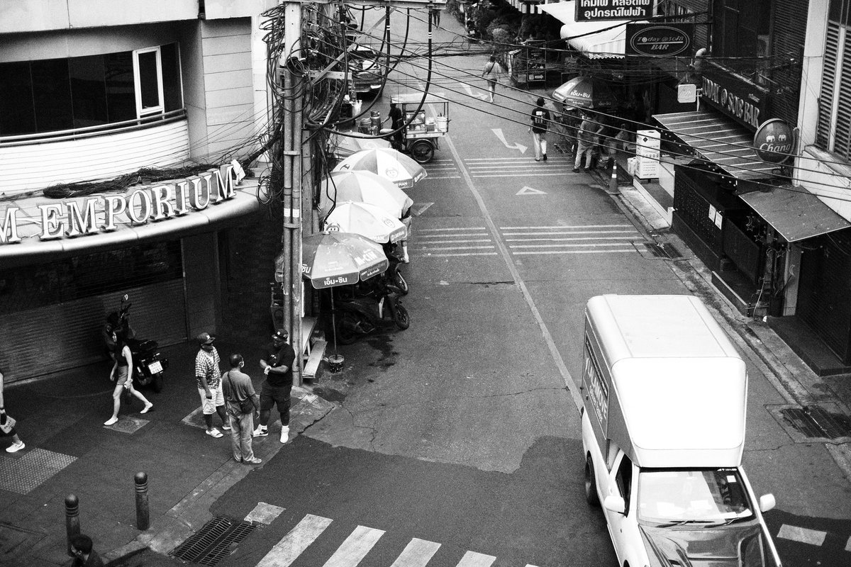 cosmo0406's tweet photo. bangkok 🇹🇭/ x-pro3
#xpro3 
#fujifilm_xseries 
#バンコク https://t.co/CRPjVqRAiG