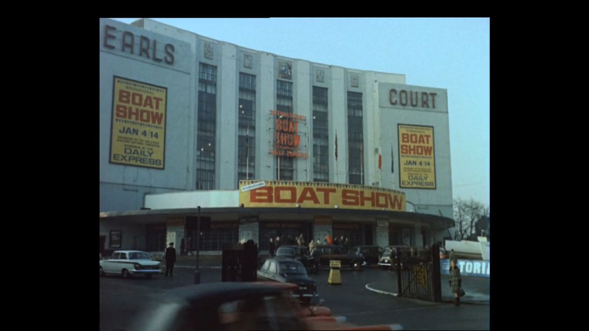 TalkingPicsTV's tweet image. A look at the complex organisation of exhibition display, featuring the exhibition halls at #Olympia and #EarlsCourt

LOOK AT LIFE: PUTTING UP A SHOW (1967) 11:05am on #TPTV