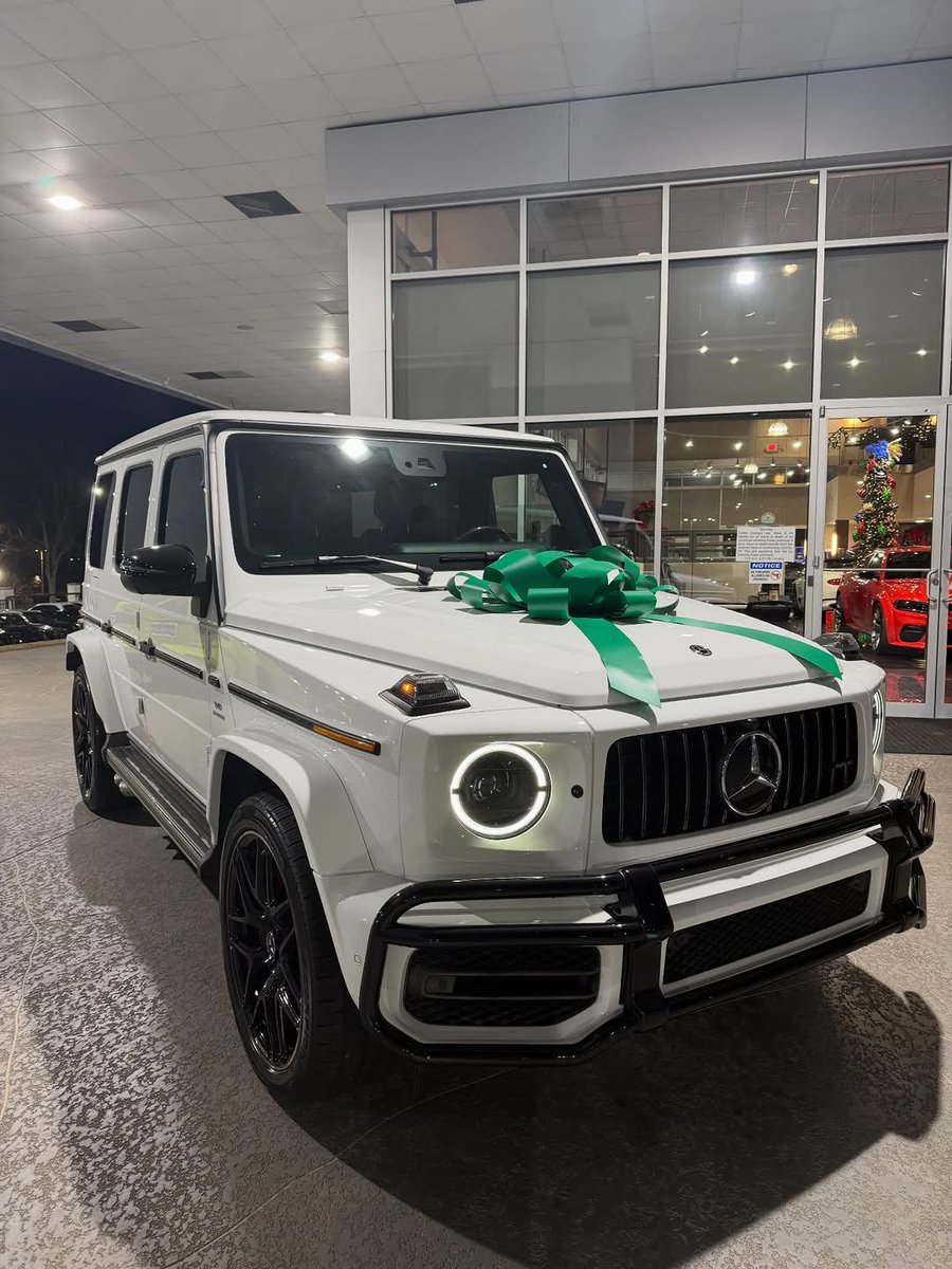 PattRiley🍊 tweet media