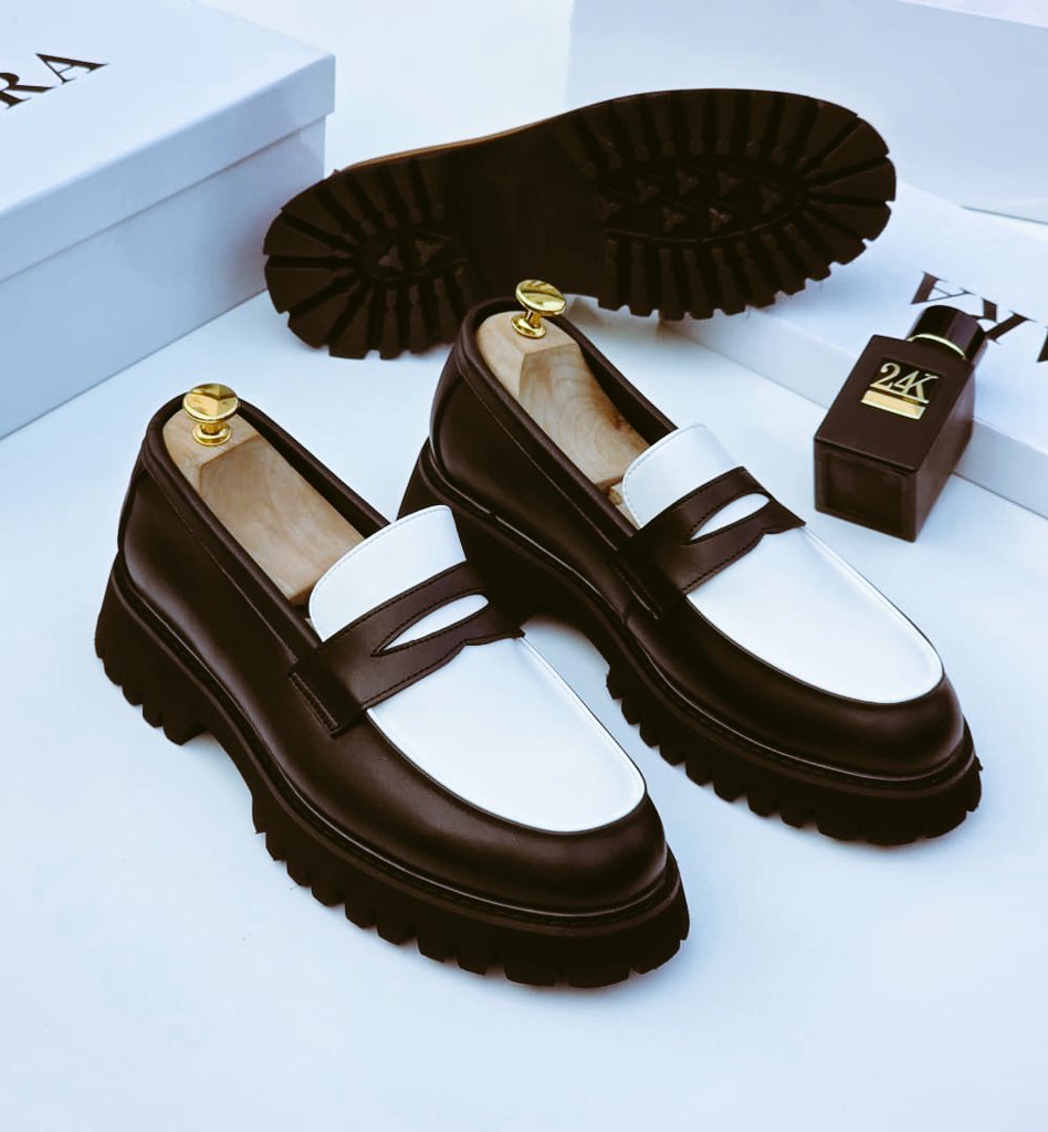 naya_joshua's tweet photo. What's your shoe size 
@LANVINSofc will be on it and you'll love it 💯 https://t.co/Fq4L80vJll