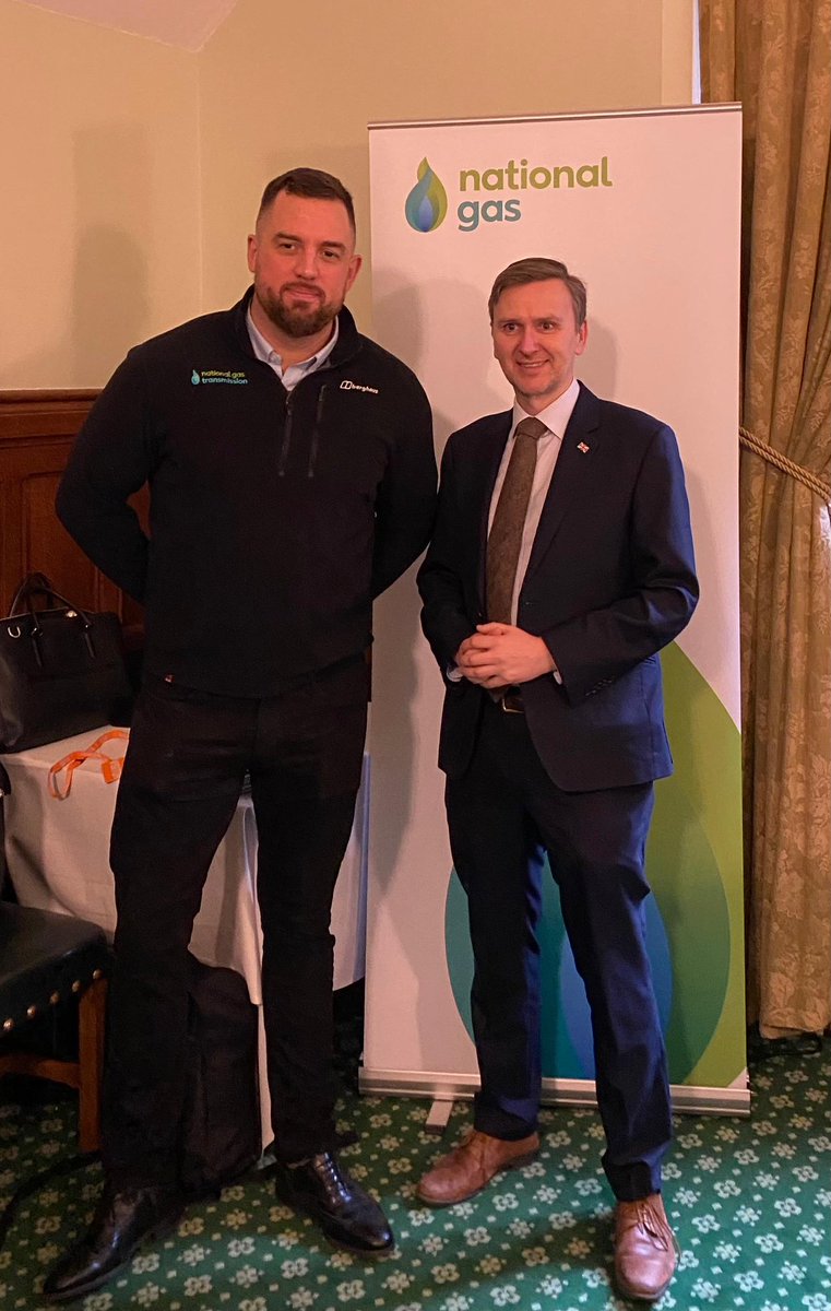 andrewpakes_'s tweet image. Good to have Jimmy the @GMB_union rep at our @nationalgas_uk apprentices event in Parliament. GMB plays a key role in supporting apprentices &amp;amp; workers across the energy network @GMBLondonRegion 

#HeartUnions #nationalapprenticeshipweek #NAW2026