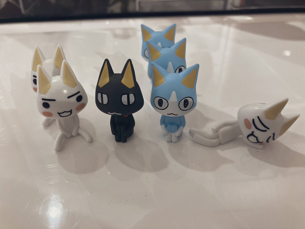 あ。昨日ガチャガチャしたんよ。 トロ、クロ、ソラ クロがなかなか出