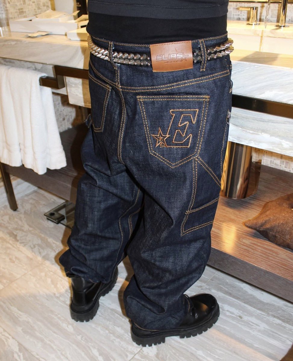 yellowsubmarine tweet media