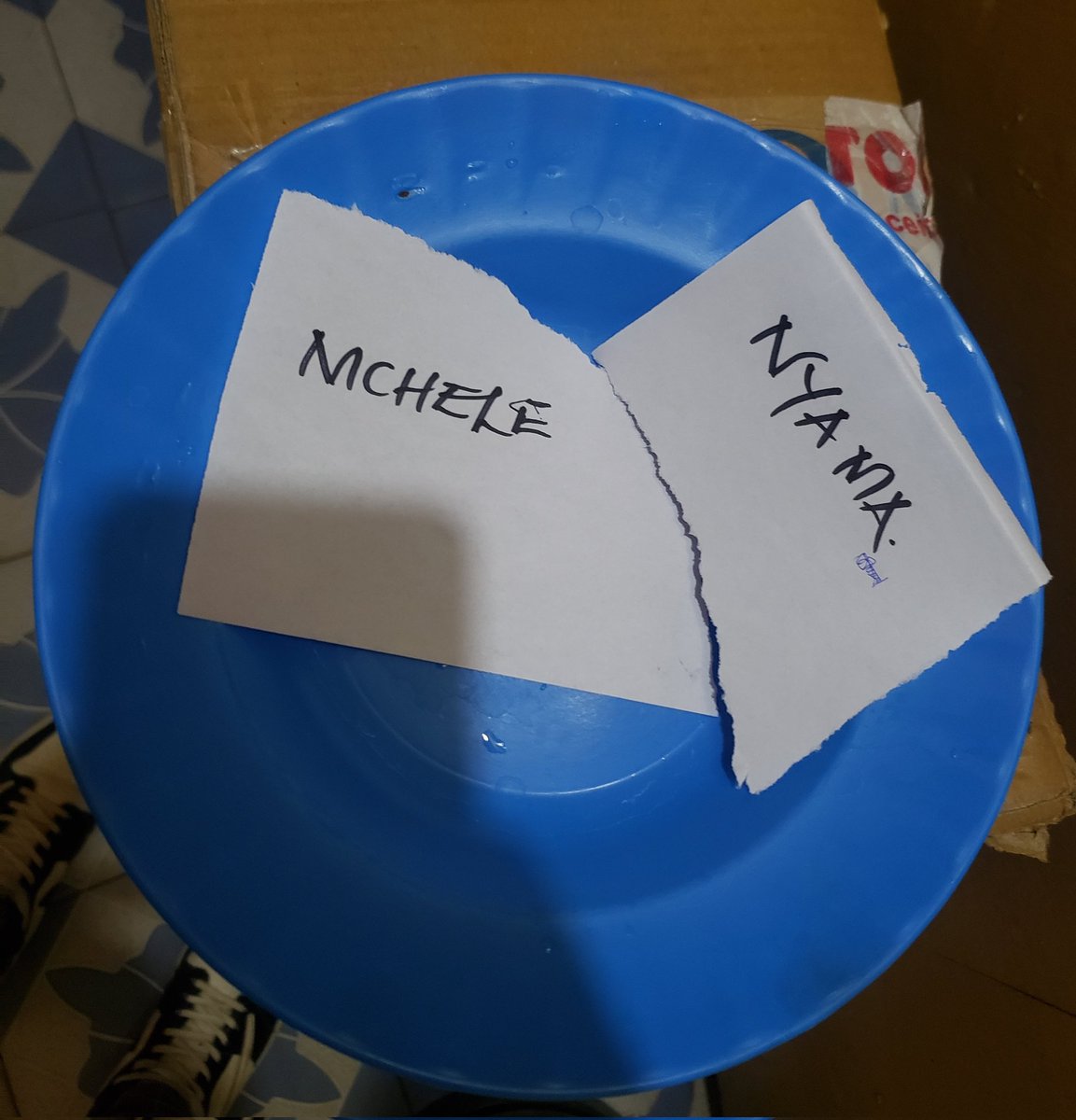 realminionitena's tweet image. Izo sides mnakula nini lunch juu izi sides nakula mchele Kwa nyama