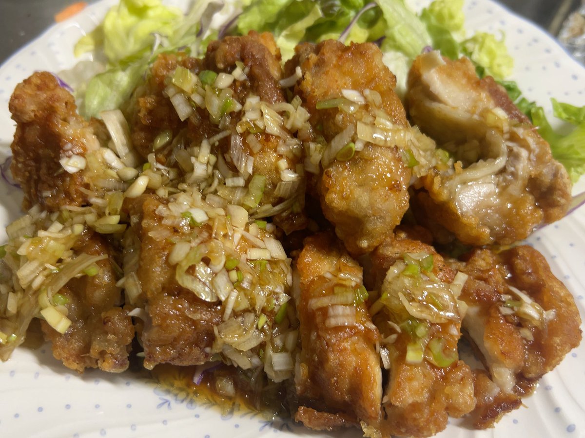 nextviewnet's tweet image. 本日は死ぬほど油淋鶏😇