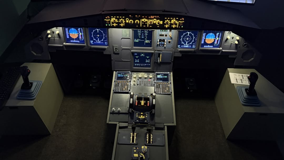 winctrlofficial's tweet image. Designed for realism😎

📸：Ins@arrowaviationsl

#FlightSimulator #AirbusA320 #A320 #winctrl #winwing