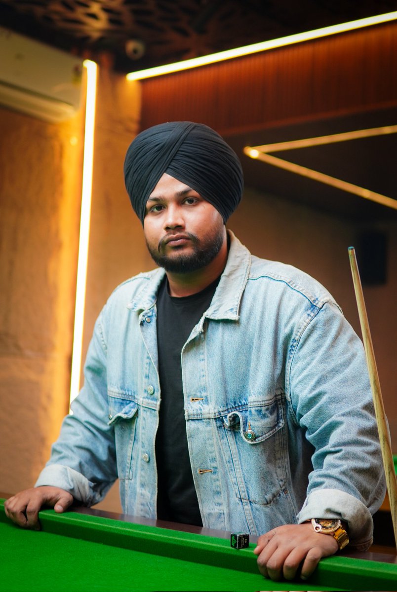 Navbhamra6862's tweet photo. ਚੜ੍ਹਦੀ ਜਵਾਨੀ ਮੁੰਡਾ ਹੱਥ ਆਵੇ ਨਾ... ਉੱਤੋਂ ਵੇਹਲੀਆ ਨੂੰ ਮਿਲਗਈ Clean Chit ਨੀ l 

#6862gang #navbhamra https://t.co/q4SCc2P6L4