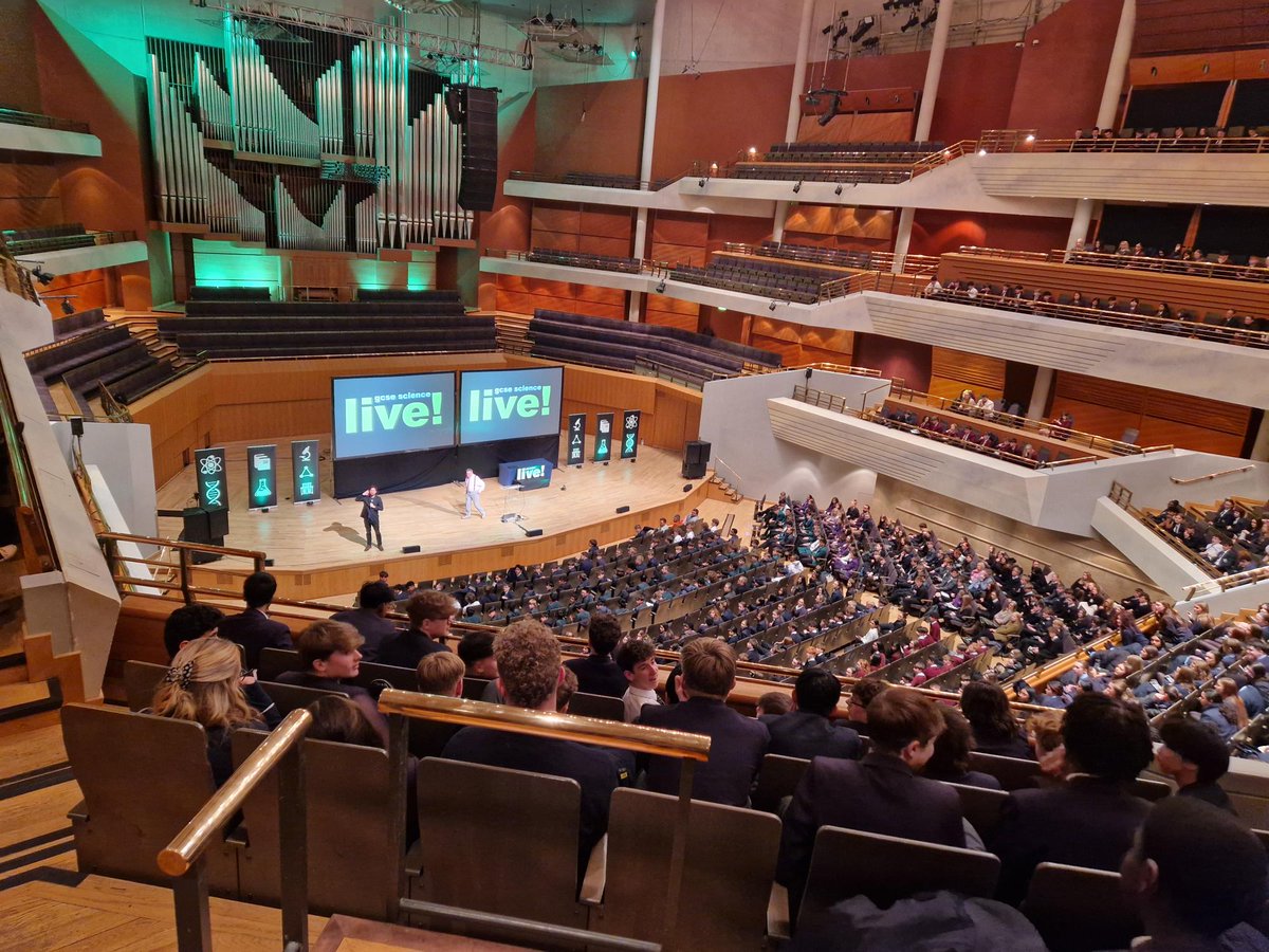 Amazing day at Science Live for pupils at our lead school @BCOldham 

Could you be an inspiration in Science? Contact us to find out more about training to teach Physics, Chemistry or Biology at Nexus SCITT.

#traintoteach #manchester