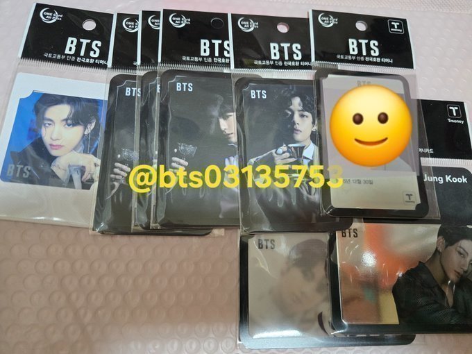 방탄소년단 BTS photo card
CU. Tmoney 티머니 교통카드
미개봉 정국 각6000원
미개봉 태형 각5000원

open.kakao.com/o/sWIb5cM 

#bts #rm #jin #suga #jhope #jimin #taehyung #jungkook #유럽 #매직샵 #페스타  #방탄소년단  #럽셀 #메모리즈 #아미존 #wts  #wtt  #wtb #아리랑 #arirang