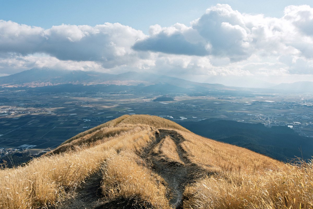 阿蘇に来た！
久しぶりに来たけどやっぱりすごい場所⛰️✨ 明日も色々周りたい！