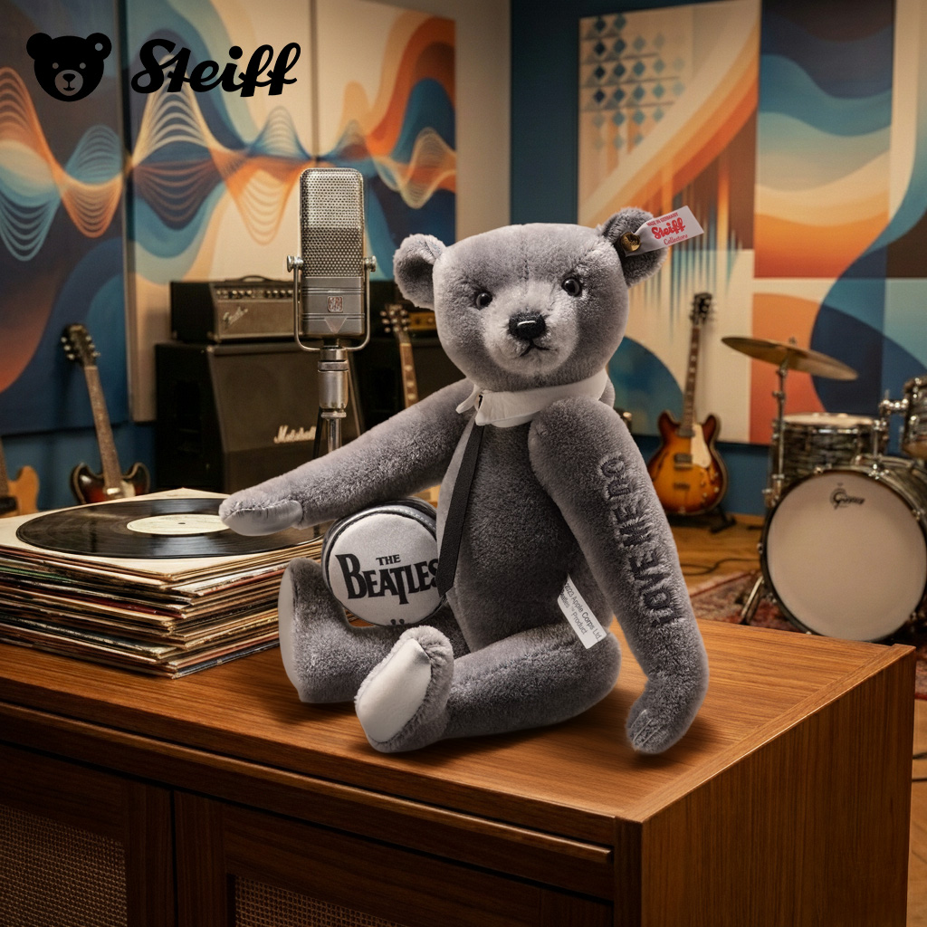 仕事から帰ってきて、お気に入りのコーヒーを淹れる☕ 傍らに