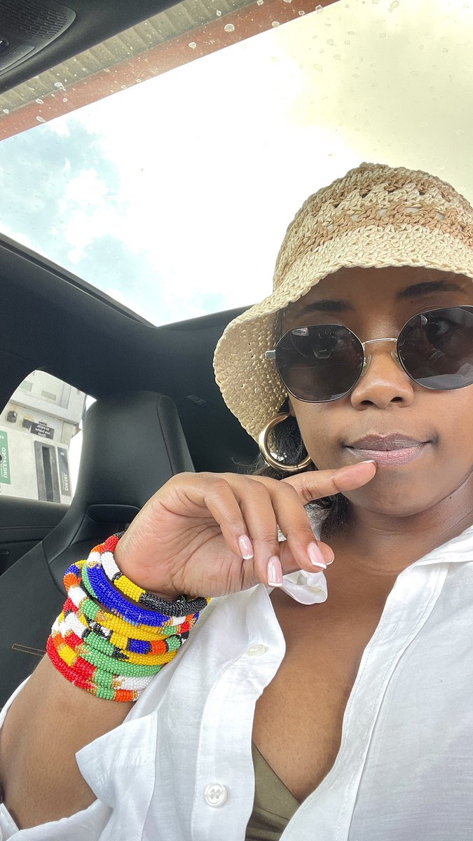 smoicles's tweet photo. Checkout time. Onto to the next dorpie we go 🚘 📍 🏖️ #Solocation https://t.co/cKn1cqGPTl