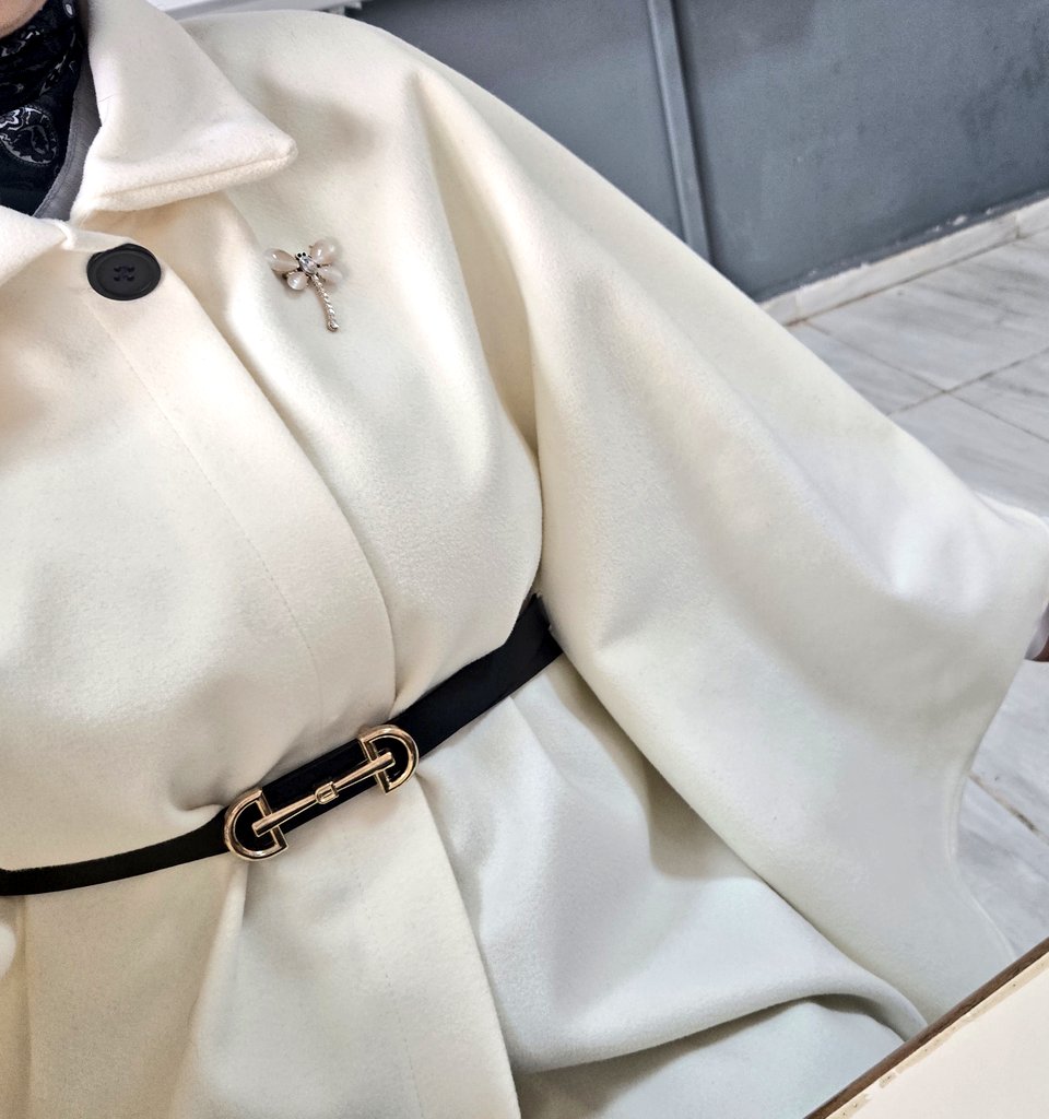 thingdaaa's tweet image. bugün 2/B sınıfının en güzel giyinen kızı bendim