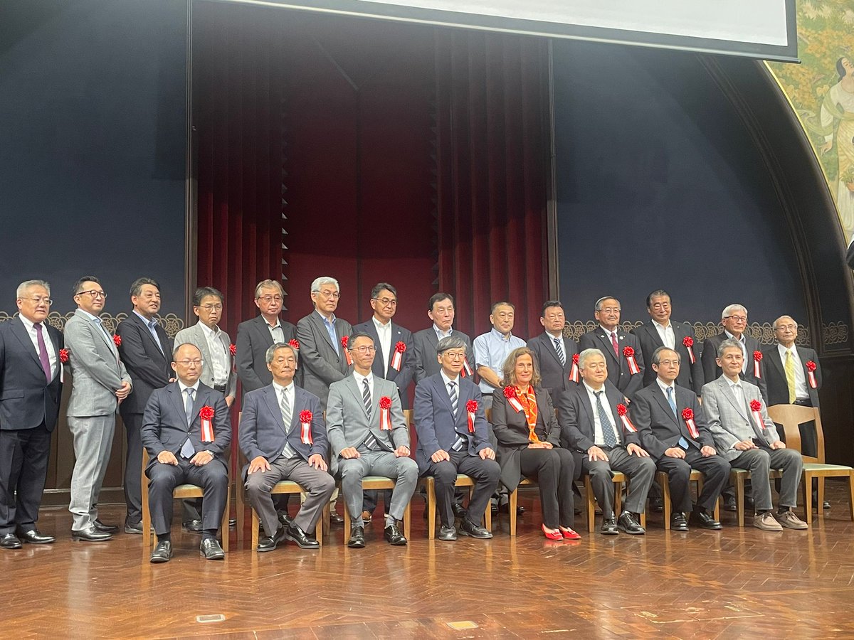 Ilaria Capua tweet media