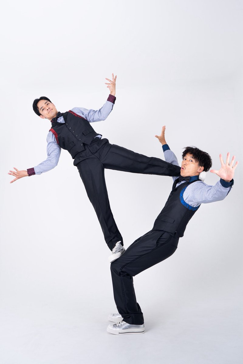 syogyobros's tweet photo. 【新パフォーマンス完成】
しょぎょーむじょーブラザーズ
フォーマルバージョン！
しょぎょー本来のパワー爆発要素を残しつつ、ホテルのパーティーやラグジュアリーな環境にピッタリなパフォーマンス完成です！

是非ともご依頼ください！
よろしくお願いします！ https://t.co/YVXHOaRMjF