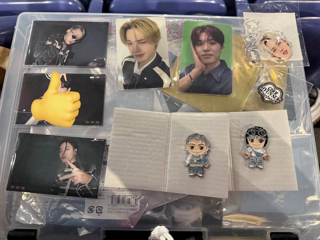 mn__tr10's tweet photo. TREASURE 交換
会場 特典 トレカ アクキー ピンバッチ
カプセルトイ 

写真のものを基本ジフンに変えたいですが、他のメンバーでも検討します

本日京セラドームにて手渡し可能な方

ヒョンソク ヨシ
ドヨン ハルト ジョンウ https://t.co/Yqzy8m16H4