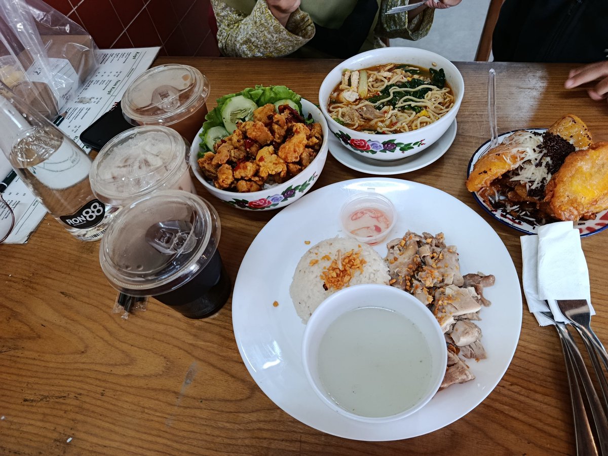 Makan makan biar BB naik... Semangaaaattt