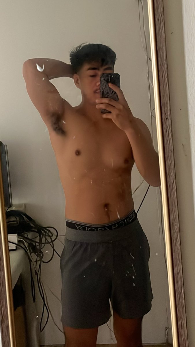 ItsmeRon tweet media