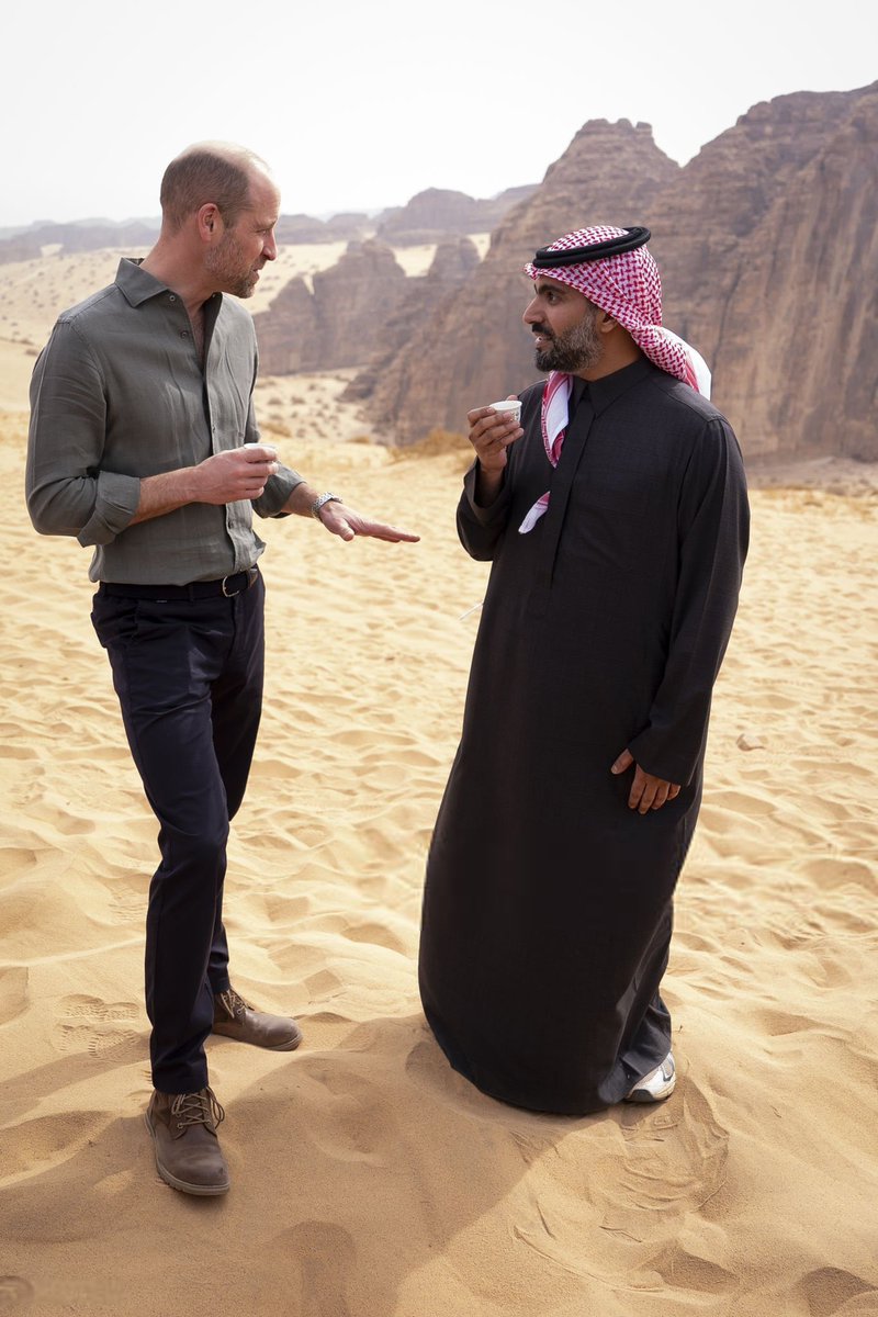 ‎هليّـل tweet media