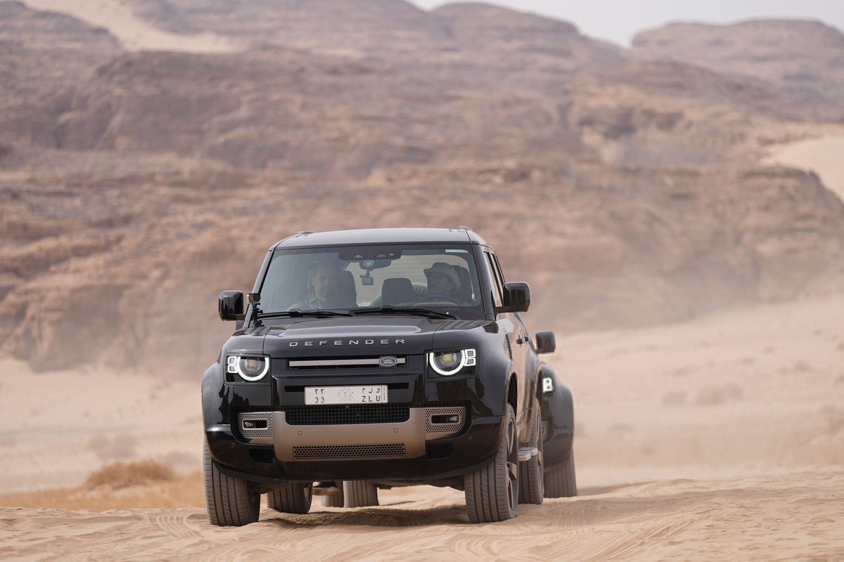 ‎هليّـل tweet media