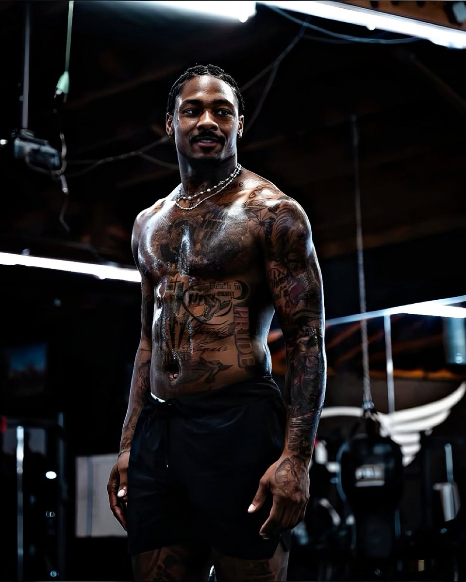 Jabz_CFC's tweet image. Stefon Diggs had 4 kids in 1 year including one with Cardi B.