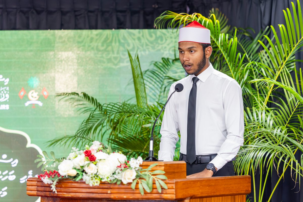 އިސްލާމީ ޢިލްމު ދިވެހި ބަހަށް ތަރުޖަމާ ކުރުމަށްޓަކައި އިސްލާމީކަންތައްތަކާ ބެހޭ ވުޒާރާއިން ފަށާފައިވާ މަޝްރޫޢުގެ ދަށުން 2/1