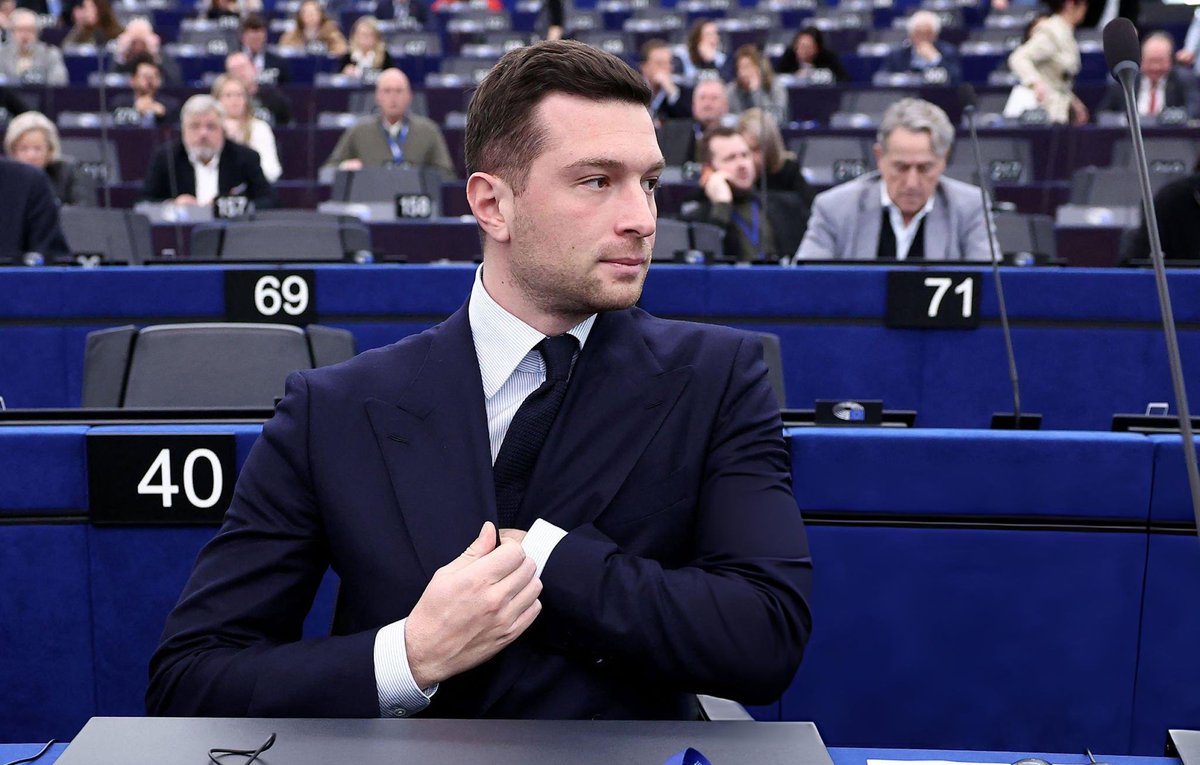 Bardella pics🇫🇷 tweet media