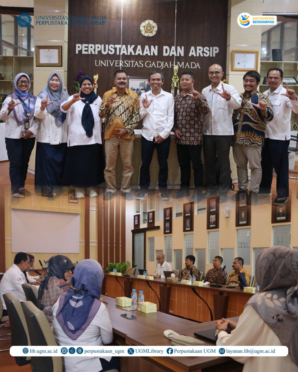 [Kunjungan Universitas Tidar]

Perpustakaan dan Arsip Universitas Gadjah Mada (UGM) menerima kunjungan studi dari UPA Perpustakaan Universitas Tidar (Untidar) pada Senin (9/2/2026) di Ruang Sidang Arsip Gedung L7 lantai 2.