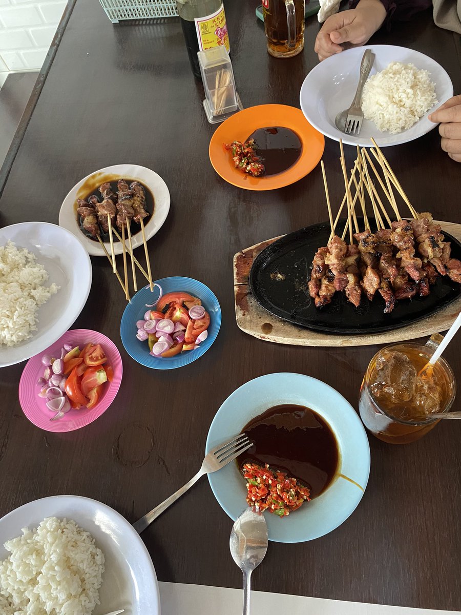 deenaarya's tweet photo. when in Tegal https://t.co/Gn2pYOTsv8