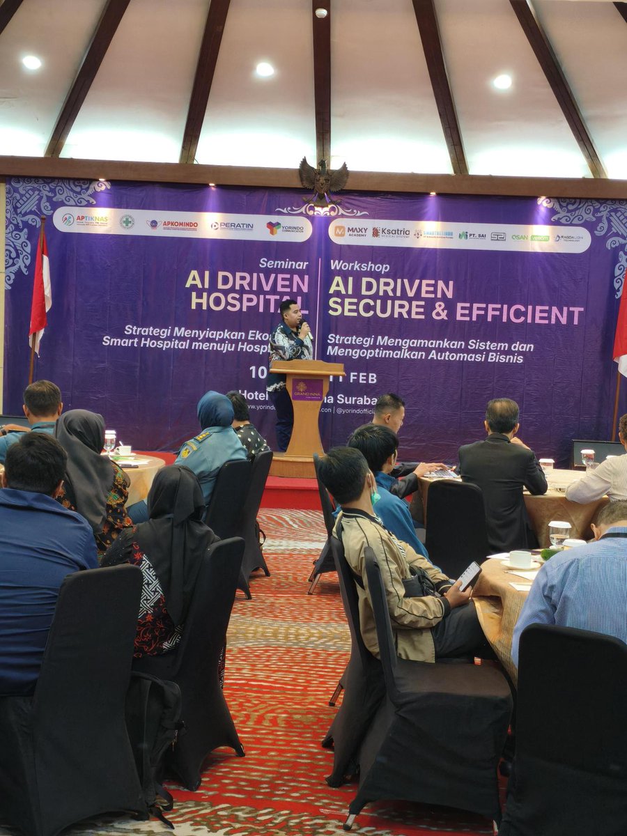 KsatriaMedical's tweet photo. Hari 2 di AI Driven Hospital – Surabaya penuh insight praktis dari dr. Hafiz M. Ikhsan tentang strategi AI untuk faskes.
👉 Siap tingkatkan kesiapan digital rumah sakit Anda? Jadwalkan Demo sekarang: https://t.co/lKKXeN7Ckm
#SmartHospital #AIReadiness #KsatriaMedical https://t.co/Y8Q8Kb4KvL
