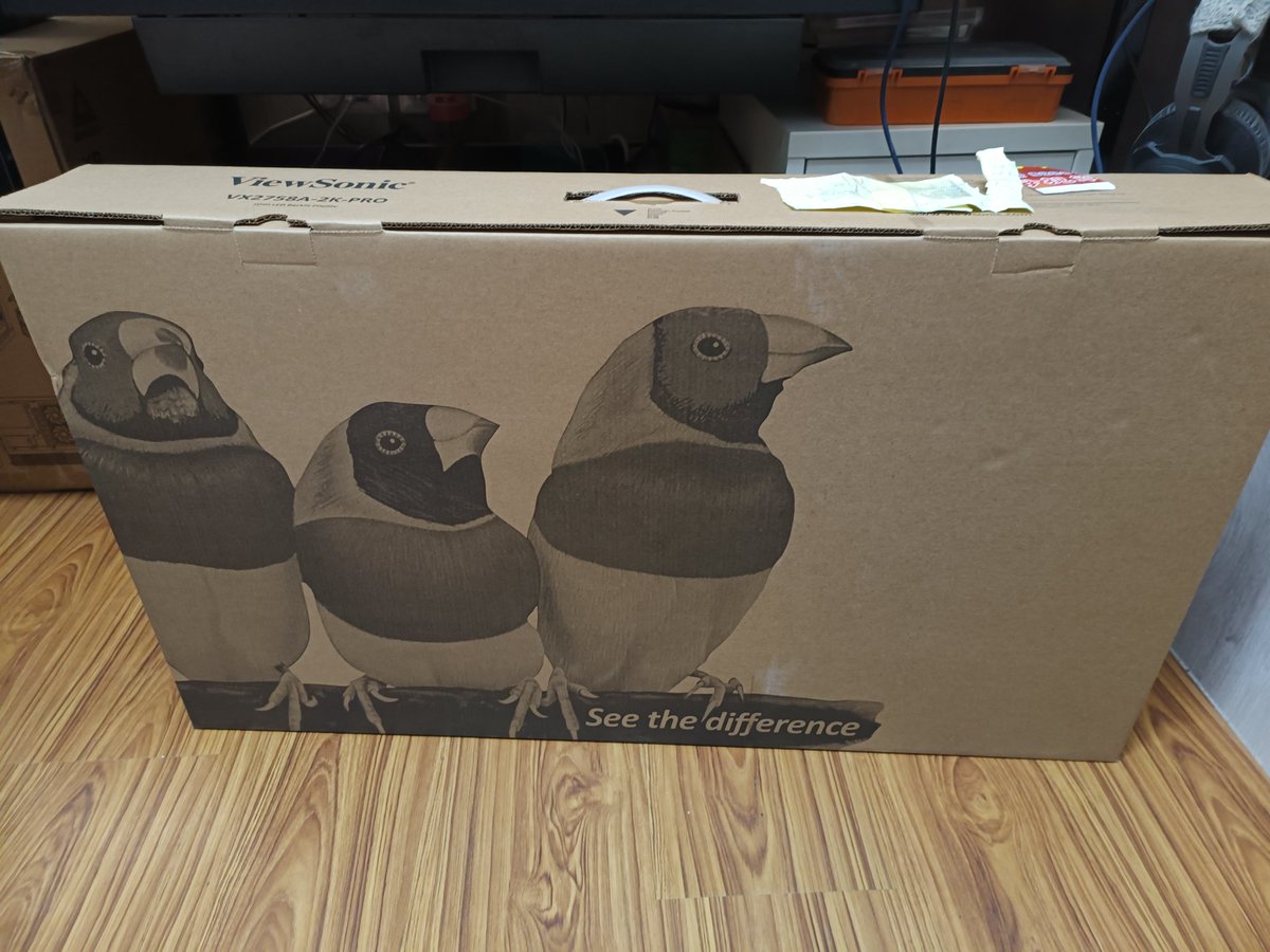 新螢幕歡迎回來(⁠´⁠；⁠ω⁠；⁠｀⁠)