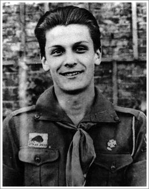 🗓️ 11 lutego 1942 roku należący do Szarych Szeregów Maciej Aleksy Dawidowski „Alek” zdemontował z pomnika Mikołaja Kopernika i ukrył zainstalowaną przez okupantów na postumencie płytę z napisem mającym świadczyć o niemieckim pochodzeniu astronoma.