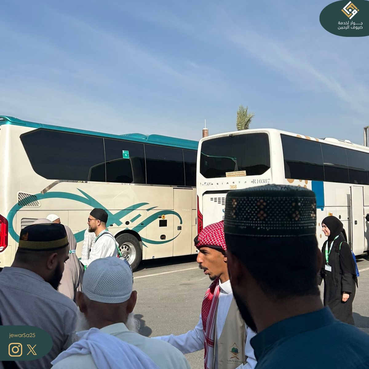 #جاي_للعمرة 
نلتقي بضيوف الرحمن بابتسامة،
ونرافقهم بتوعية تُعينهم على تمام النسك 📃🤍