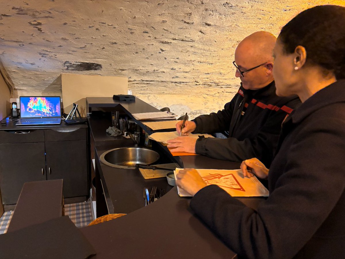 Préfète de la Mayenne tweet media