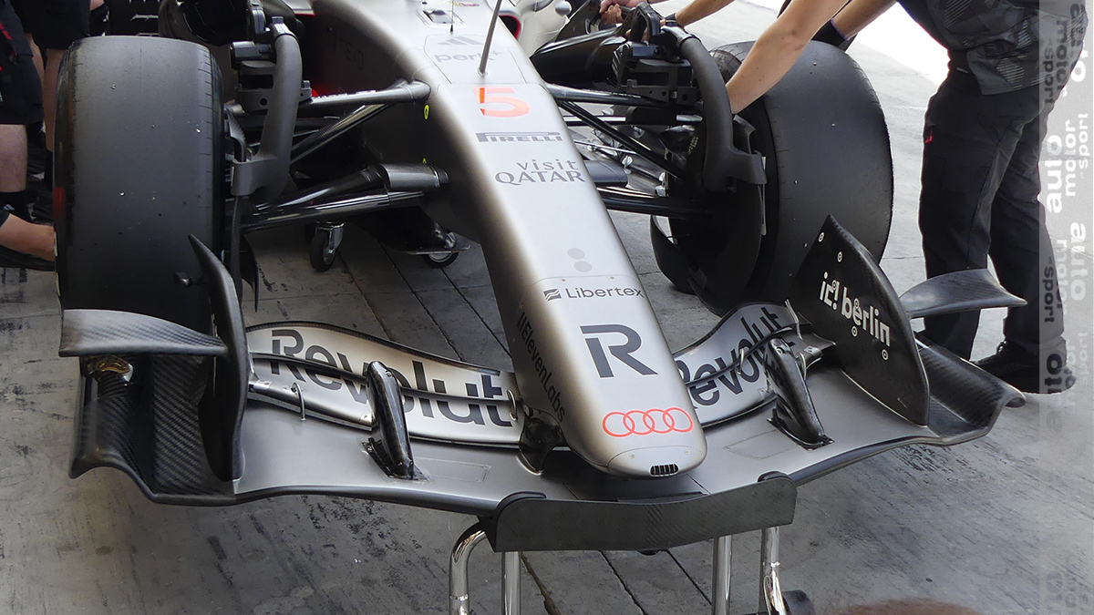 Find some new images of the Audi R26 B-version in our AMuS gallery. #F1 #Bahrain #Testing 

auto-motor-und-sport.de/formel-1/audi-…