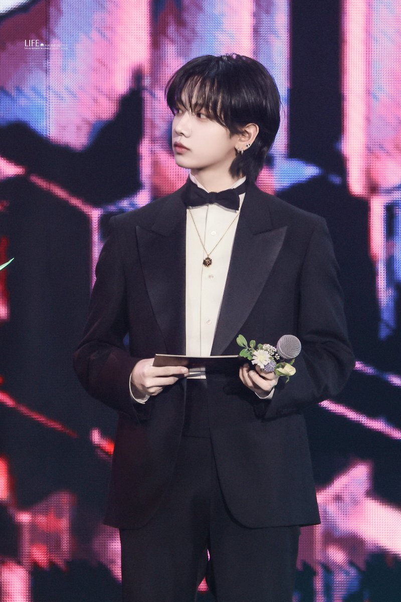 ๐๐๐๐ tweet media