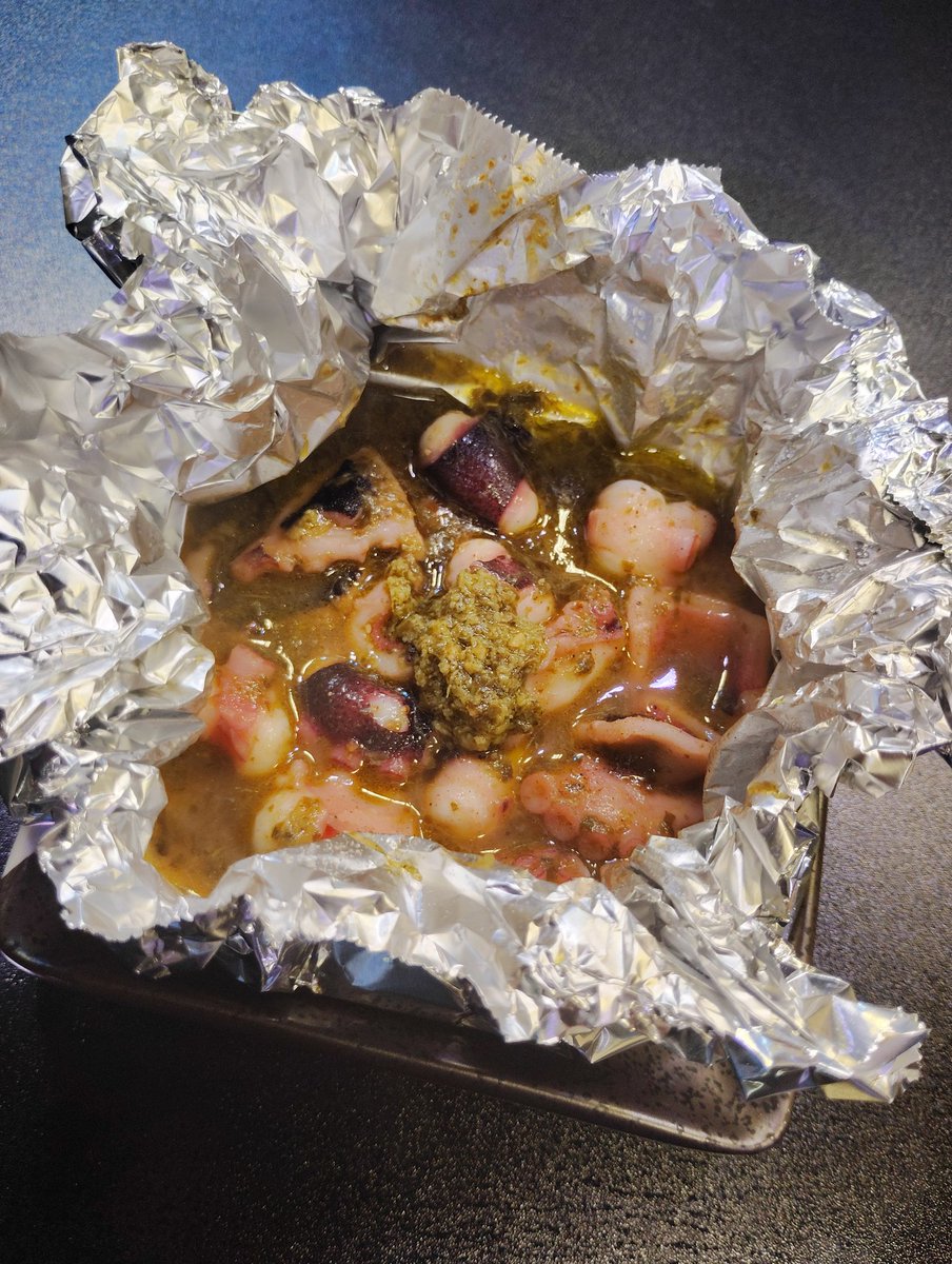 本日の #ヤシオリノオトアルファ 
鍋焼きうどん💴600
牡蠣バター醤油💴400
焼きタコジェノベーゼ💴400
SP日本酒あります！
#フレイヤ やってるよ🍶