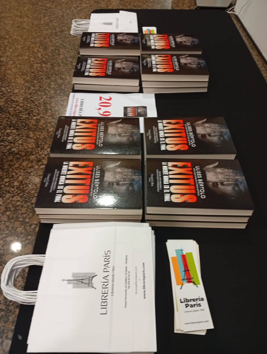 Librería París tweet media