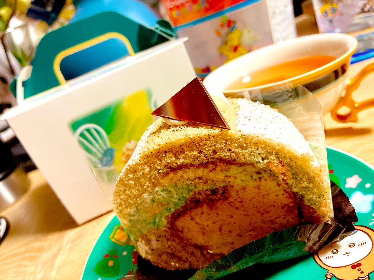 珈琲館のアールグレイケーキ🌀
美味しかった
違うのもいろいろ制覇したい🍰