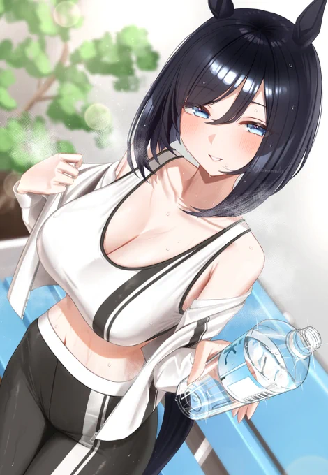 「トレーナーさんも水分補給はいかがですか?」