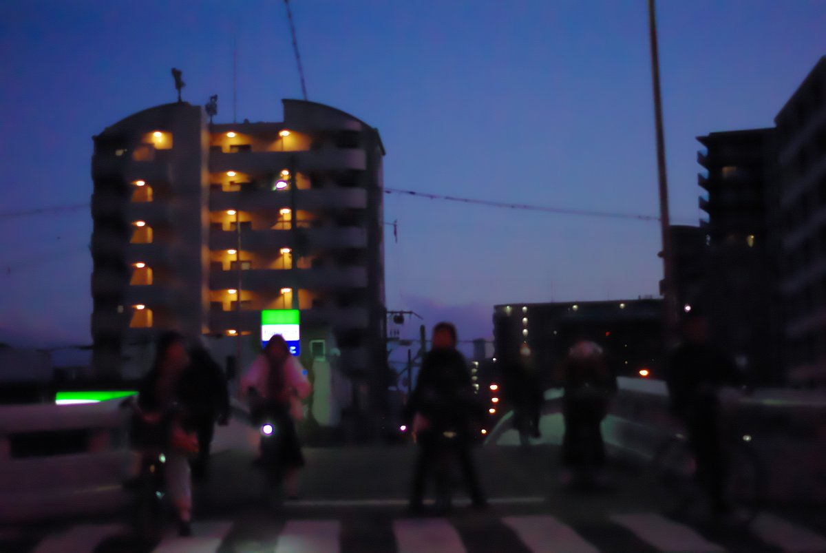 TodoactionJB's tweet image. This was taken last year. Feels like a different lifetime. 
PENTAX k-m &amp;amp; sigma 70-300mm  
#streetphotography #km #throwback 4